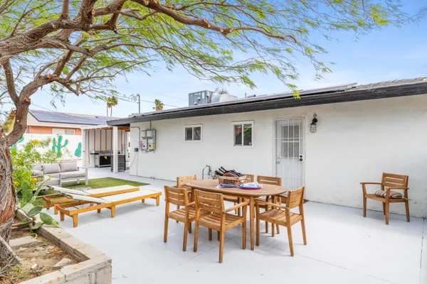 $525,000 | 394 West Bon Air Drive, Palm Springs, CA 92262
