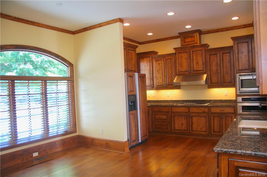 89 Running Fox Road Sapphire, NC 28774 - Photo 8 of 22 Gallery Image 8