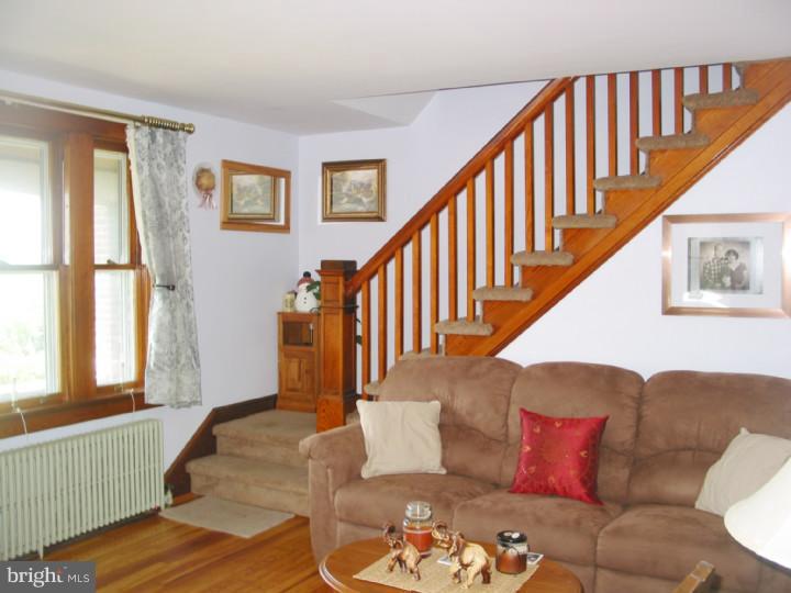 269 Kindts Corner Road Leesport, PA 19533 - Photo 6 of 24 Gallery Image 6