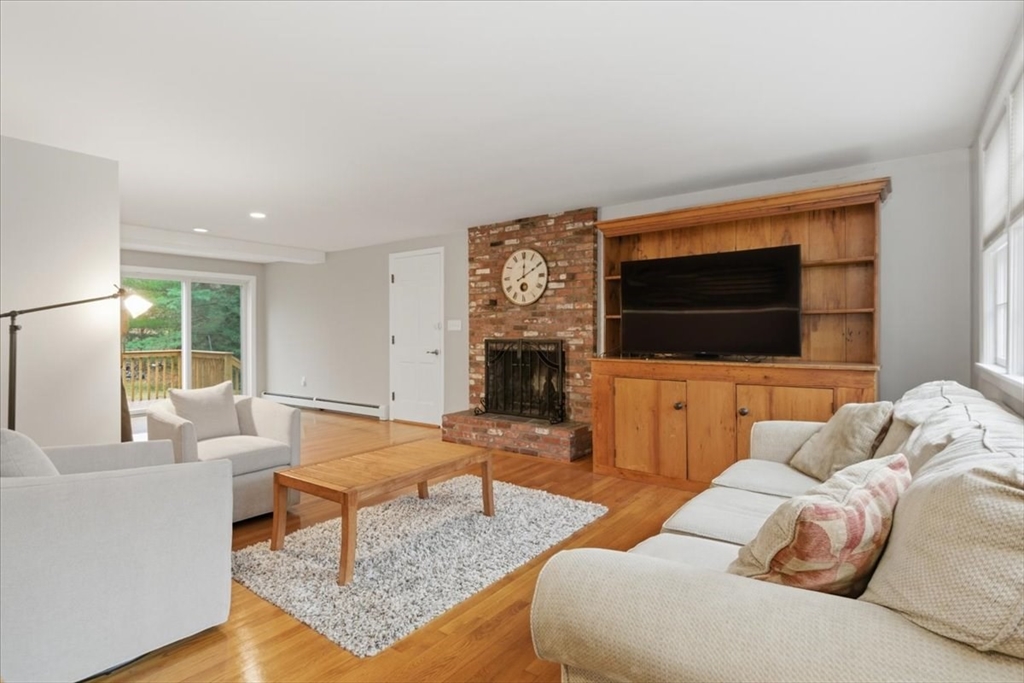27 Ann Vinal Road Scituate, MA 02066 - Photo 6 of 42 Gallery Image 6