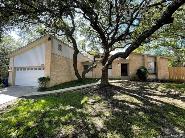 $2,195 | 6158 Desert Trail, San Antonio, TX 78249