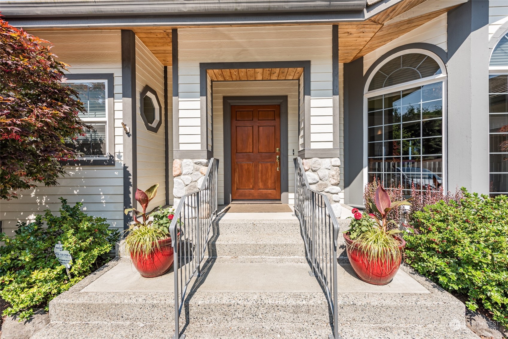 131 Hawks Way Sequim, WA 98382 - Photo 3 of 40 Gallery Image 3