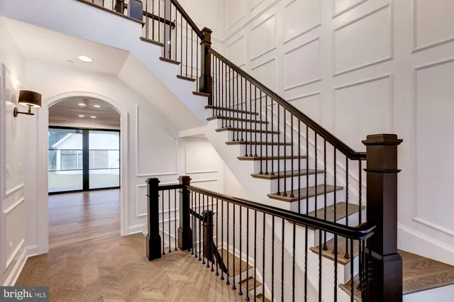 $2,625,650 | 1601 Wrightson Drive, McLean, VA 22101