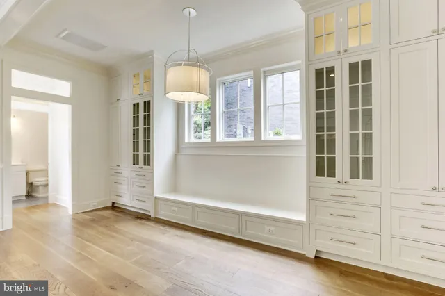 $2,625,650 | 1601 Wrightson Drive, McLean, VA 22101