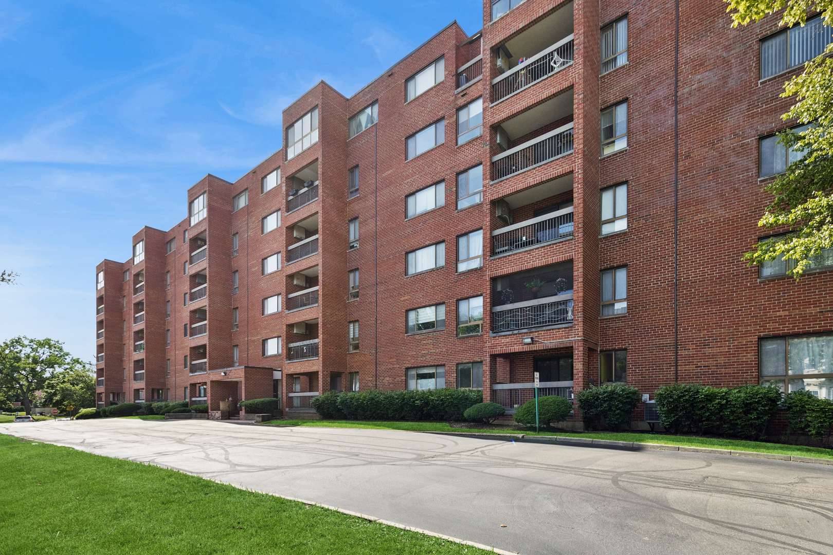 701 Forum Square, Unit 108 Glenview, IL 60025 - Photo 1 of 21