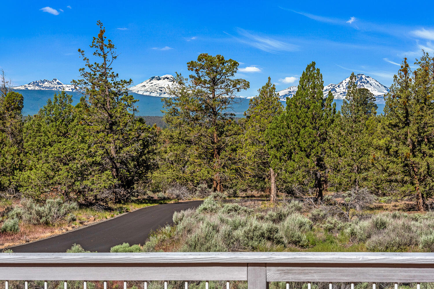 65230 Smokey Ridge Road Bend, OR 97703 - Photo 42 of 53 Privacy & Cascade Mountain views from deck