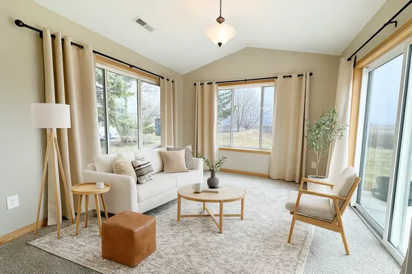 $359,900 | 1821 South Cascade Street, Fergus Falls, MN 56537