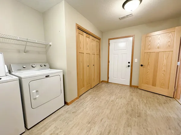 $359,900 | 1821 South Cascade Street, Fergus Falls, MN 56537