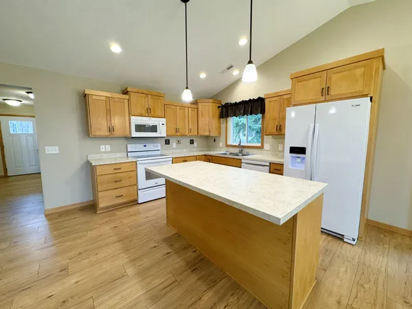 $359,900 | 1821 South Cascade Street, Fergus Falls, MN 56537