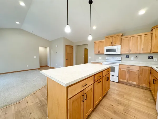 $359,900 | 1821 South Cascade Street, Fergus Falls, MN 56537