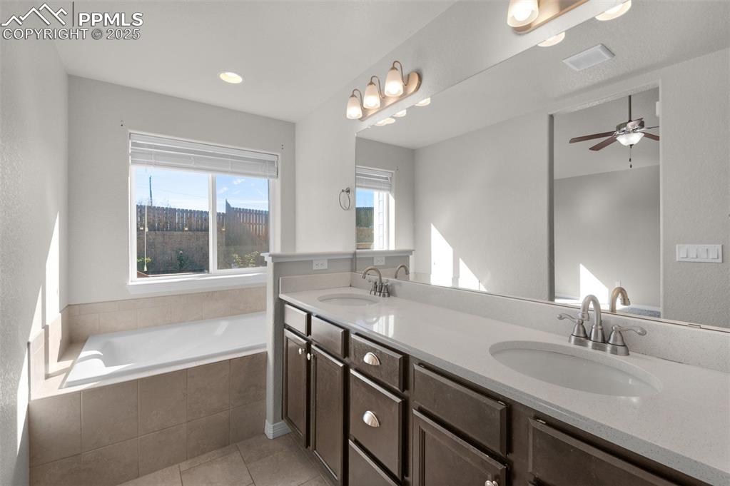 6131 Anders Ridge Lane Colorado Springs, CO 80927 - Photo 15 of 38 5 piece bath with soaking tub