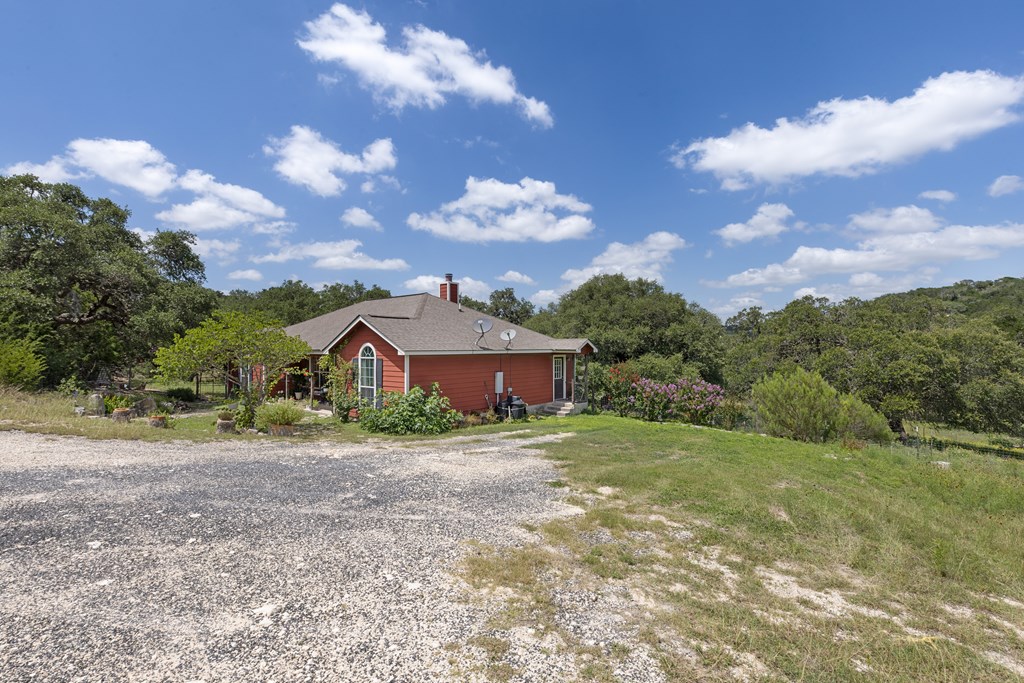 126 East Madrone Ridge Comfort, TX 78013 - Photo 48 of 49 Gallery Image 48