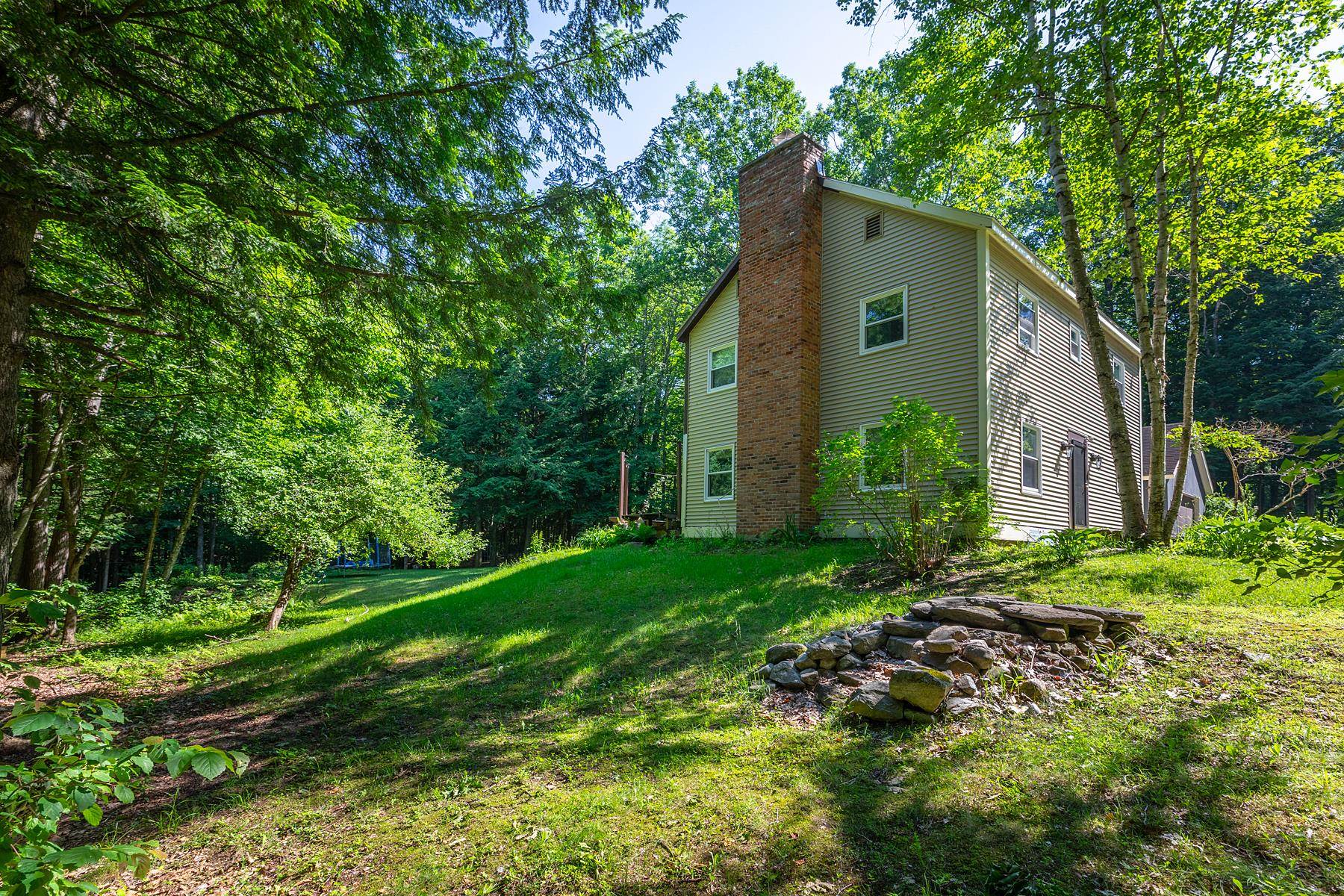 560 New Ireland Road Manchester, VT 05255 - Photo 2 of 22