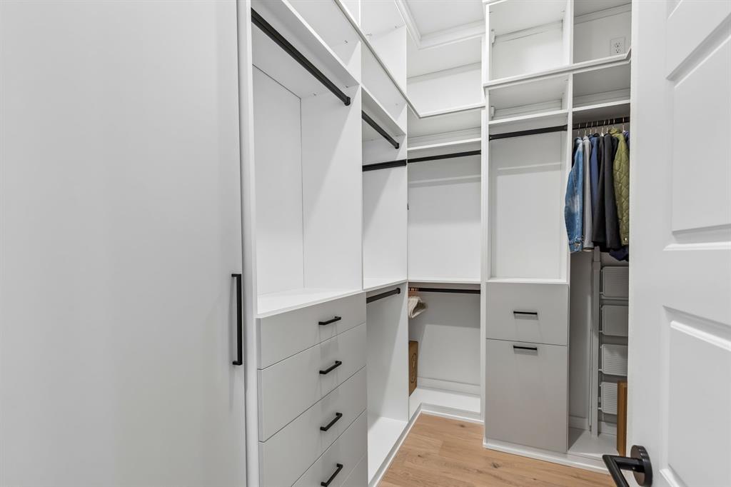 109 Chisos Court Rhome, TX 76078 - Photo 23 of 39 Custom California Closets design