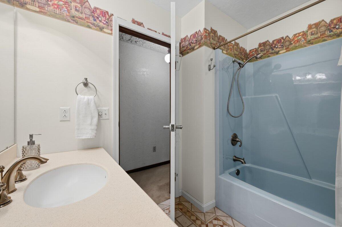 2552 Ridgewood Trail Berrien Springs, MI 49103 - Photo 23 of 39 168_print