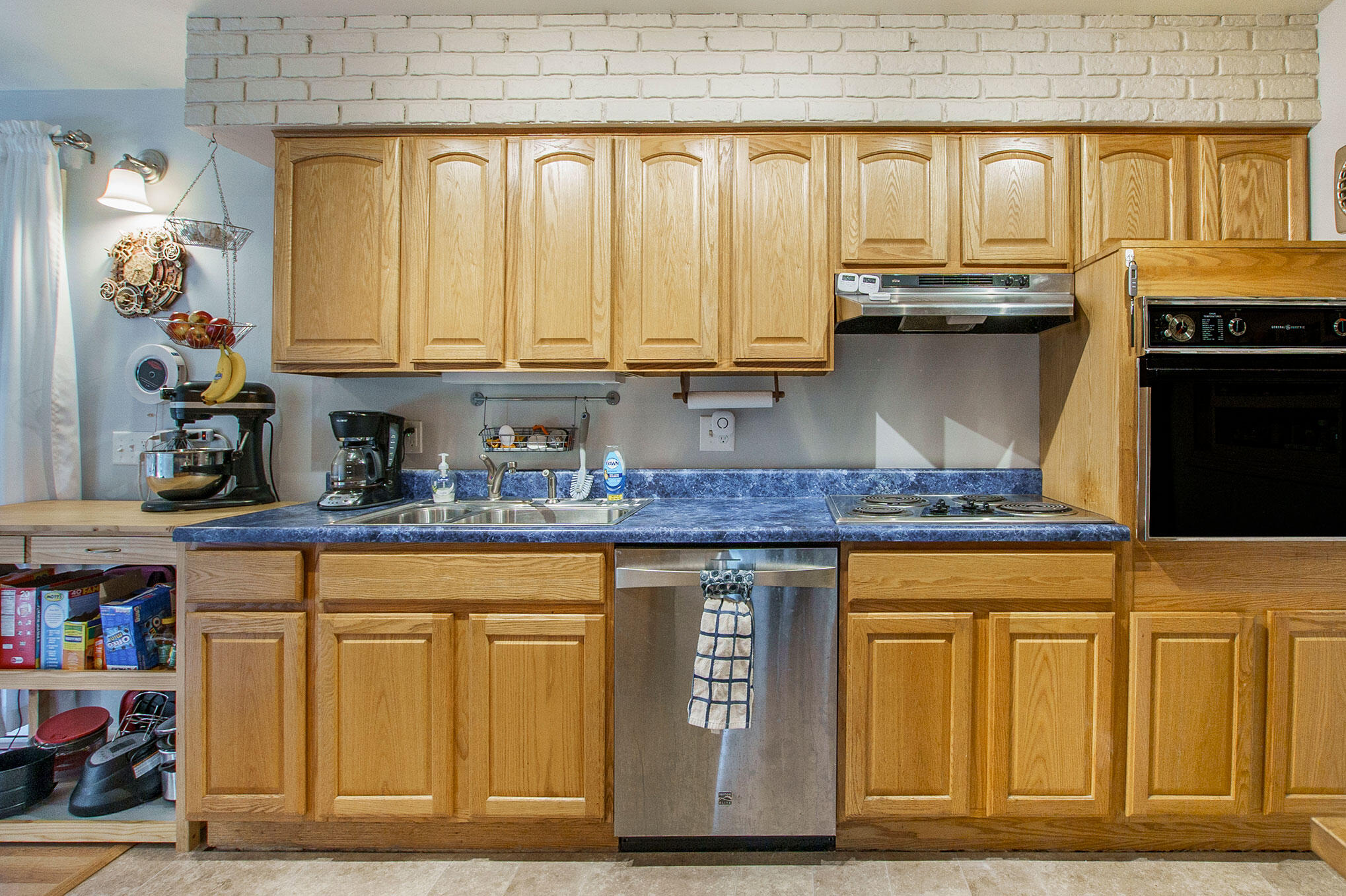 3077 Coolidge Road Muskegon, MI 49441 - Photo 6 of 27 DSC09227