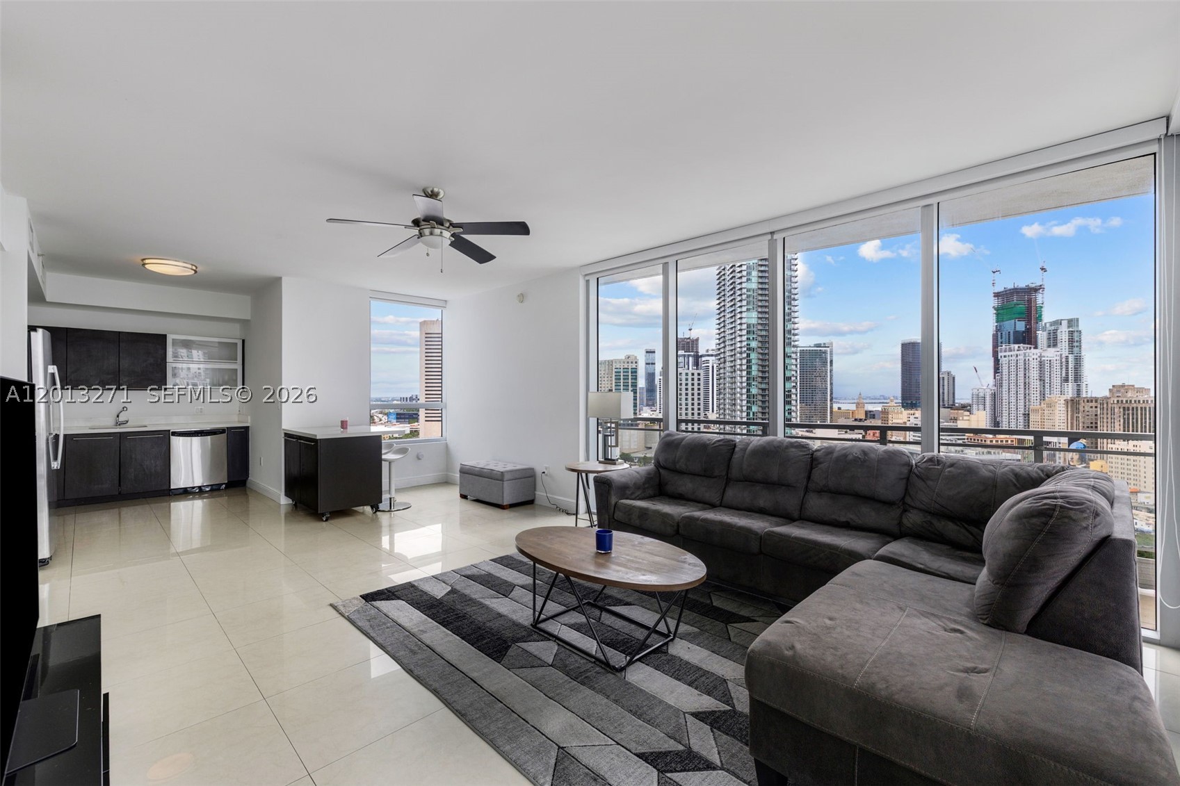 90 Southwest 3rd Street, Unit 2504 Miami, FL 33130 - Photo 11 of 69 Gallery Image 11