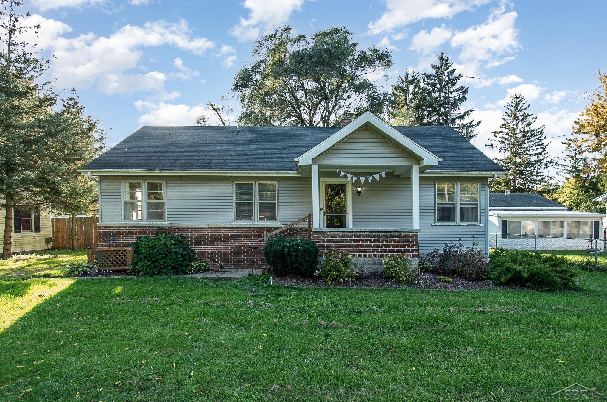 3774 Mack Road Saginaw, MI 48601 - Photo 2 of 18 50127296-1.JPG