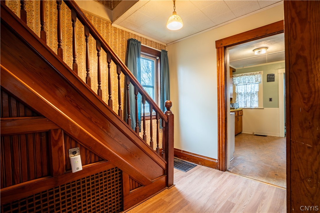 519 Broadway Street Oneida, NY 13421 - Photo 11 of 47