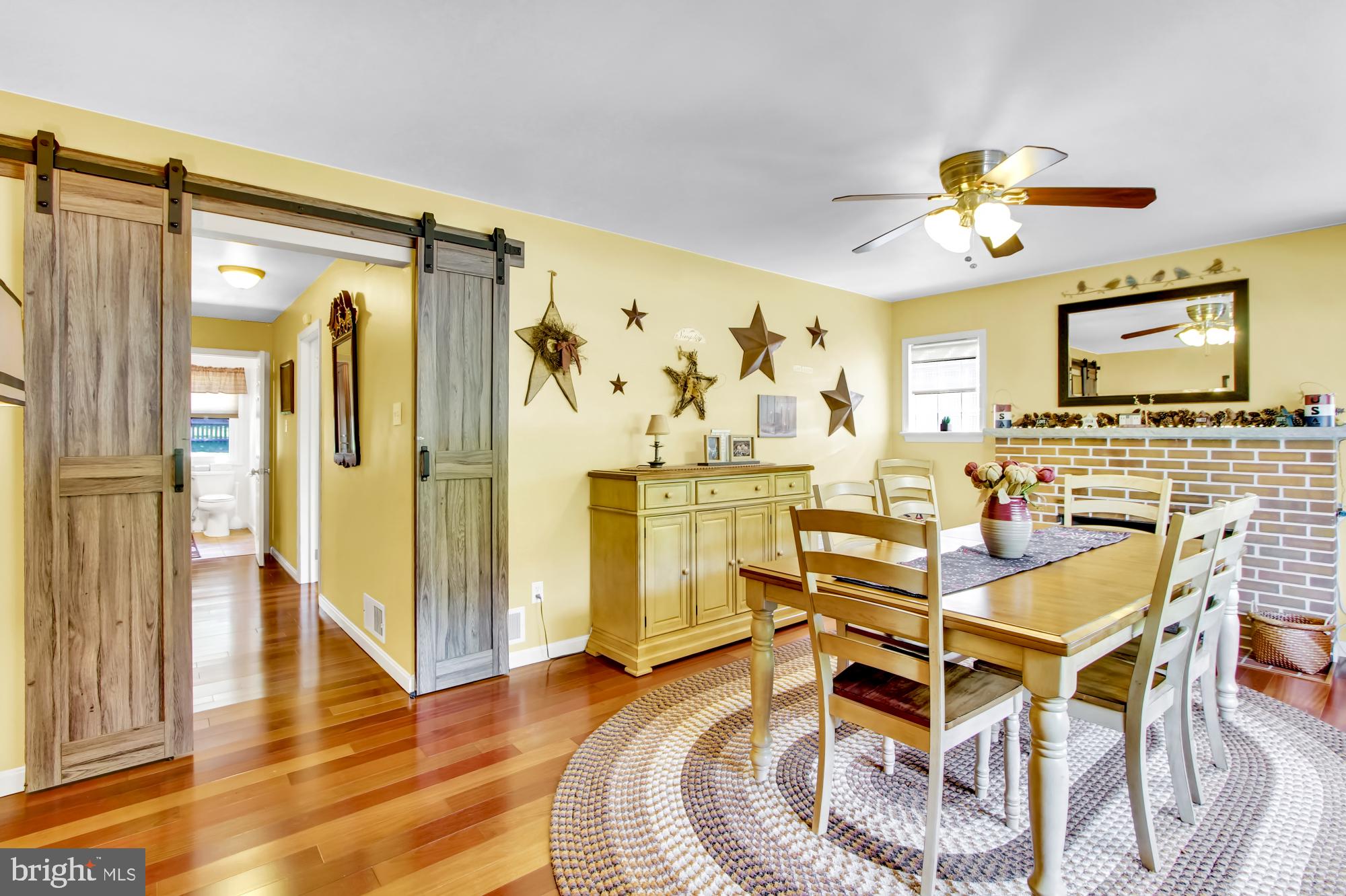 2335 Derry Road York, PA 17408 - Photo 3 of 30