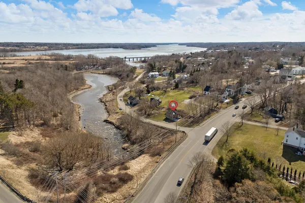 $149,000 | 76 Fish Street, Thomaston, ME 04861