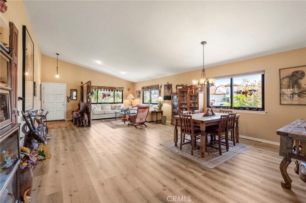 1061 Ridge Heights Drive Fallbrook, CA 92028 - Photo 13 of 64