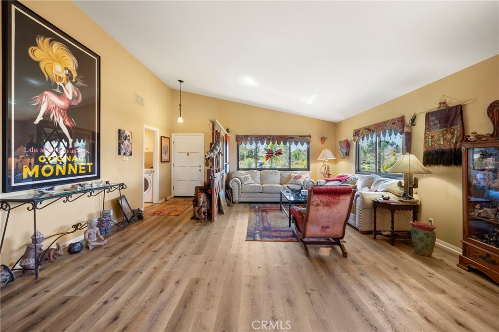 1061 Ridge Heights Drive Fallbrook, CA 92028 - Photo 15 of 64