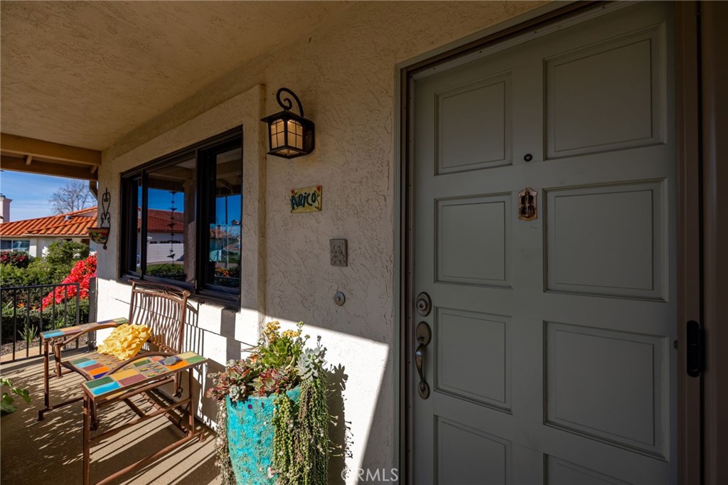 1061 Ridge Heights Drive Fallbrook, CA 92028 - Photo 6 of 64