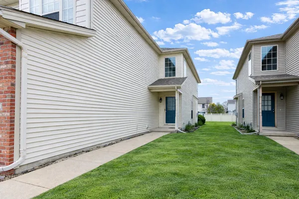 $304,900 | 1191 Heron Drive, Normal, IL 61761