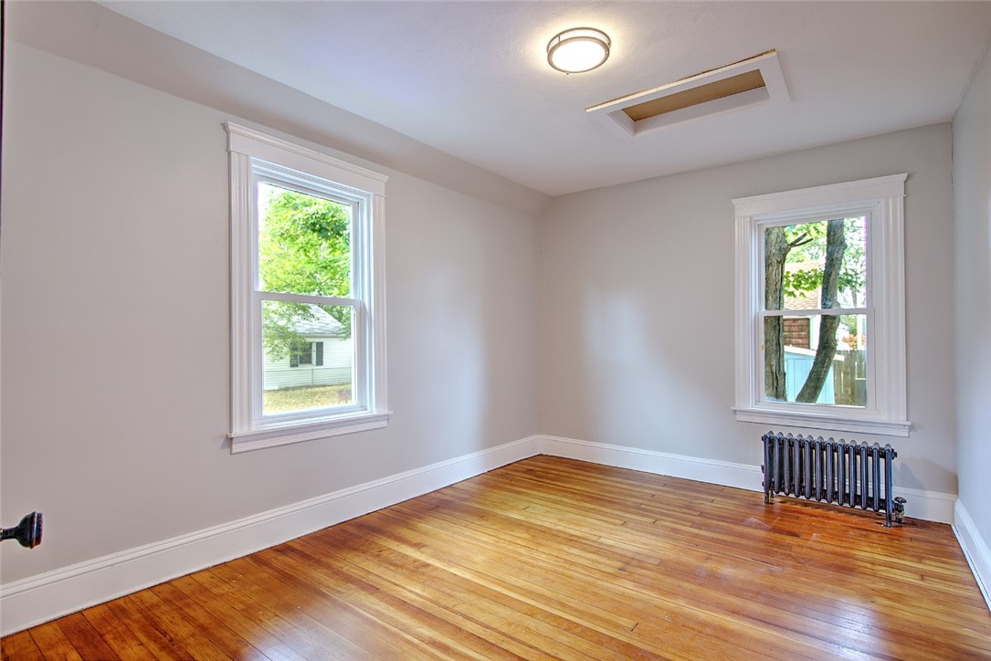 126 Windsor Road Pawtucket, RI 02861 - Photo 16 of 21