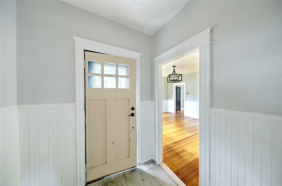 126 Windsor Road Pawtucket, RI 02861 - Photo 19 of 21