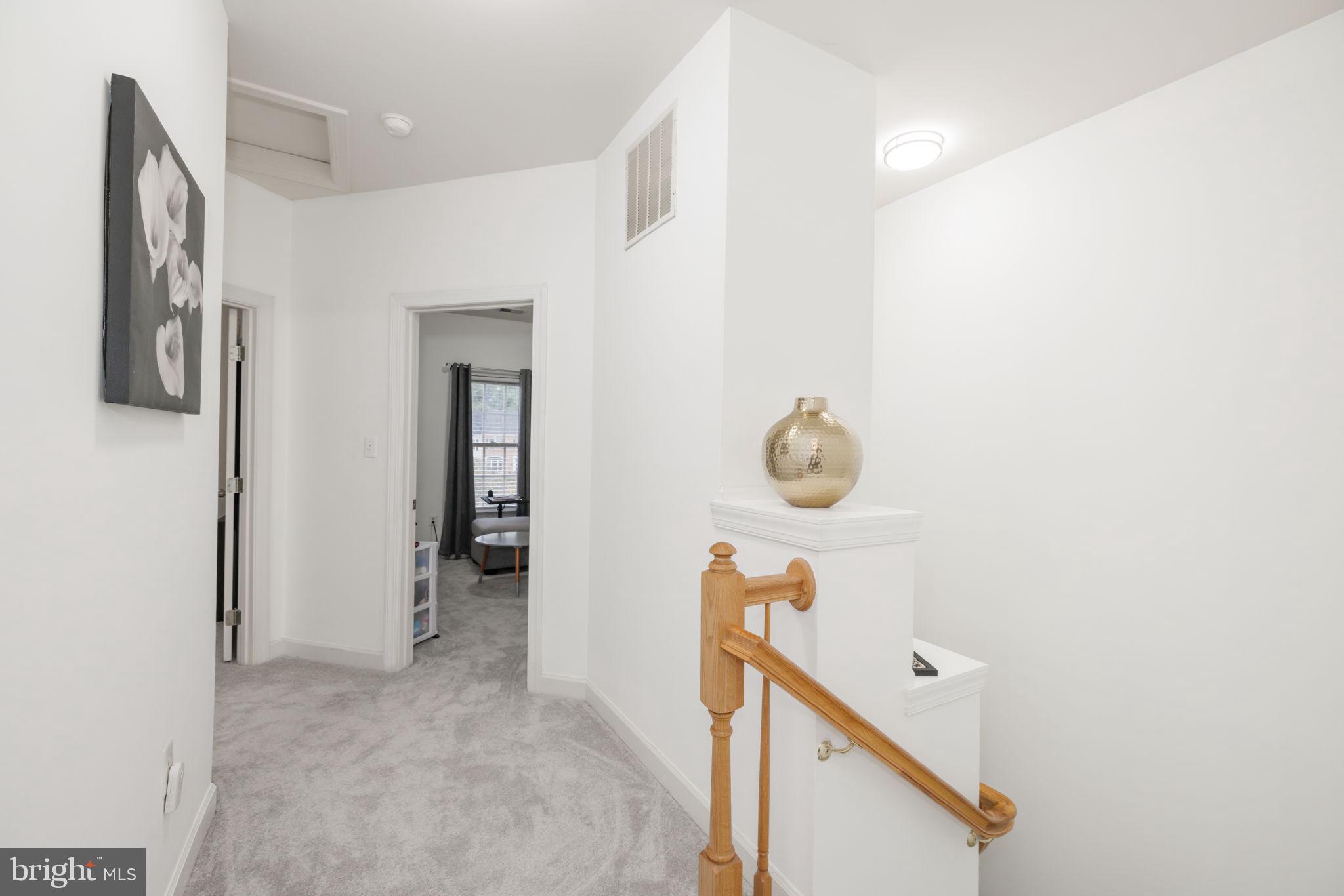 6337 Simmer Circle Springfield, VA 22150 - Photo 44 of 50 a view of a hallway with entryway