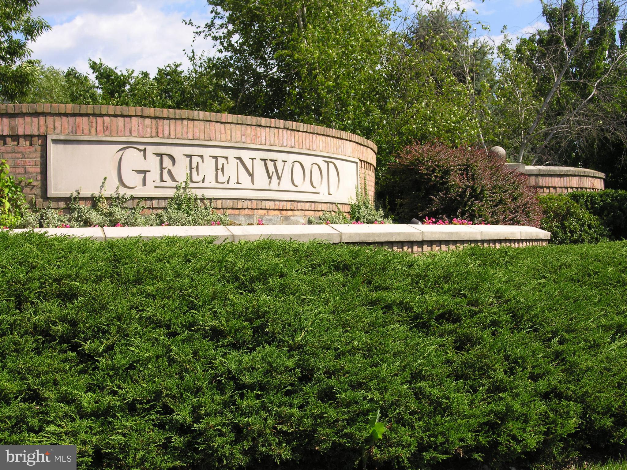 6337 Simmer Circle Springfield, VA 22150 - Photo 45 of 50 a view of a house with a yard