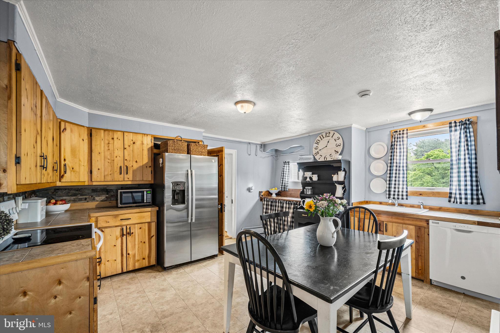 2900 Gillis Falls Road Mount Airy, MD 21771 - Photo 9 of 53 Eat-In Kitchen