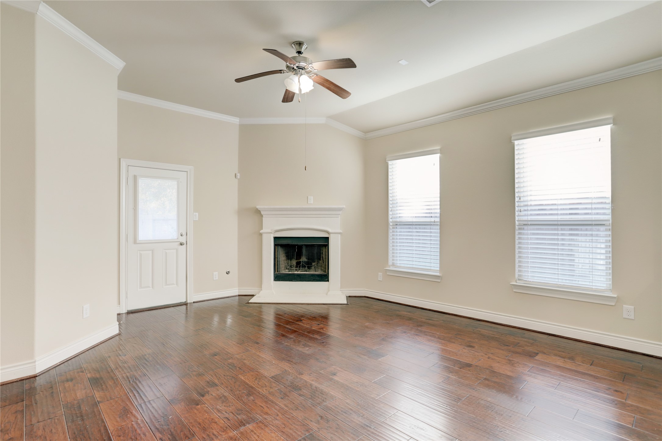 606 Sabinal Street Webster, TX 77598 - Photo 13 of 26