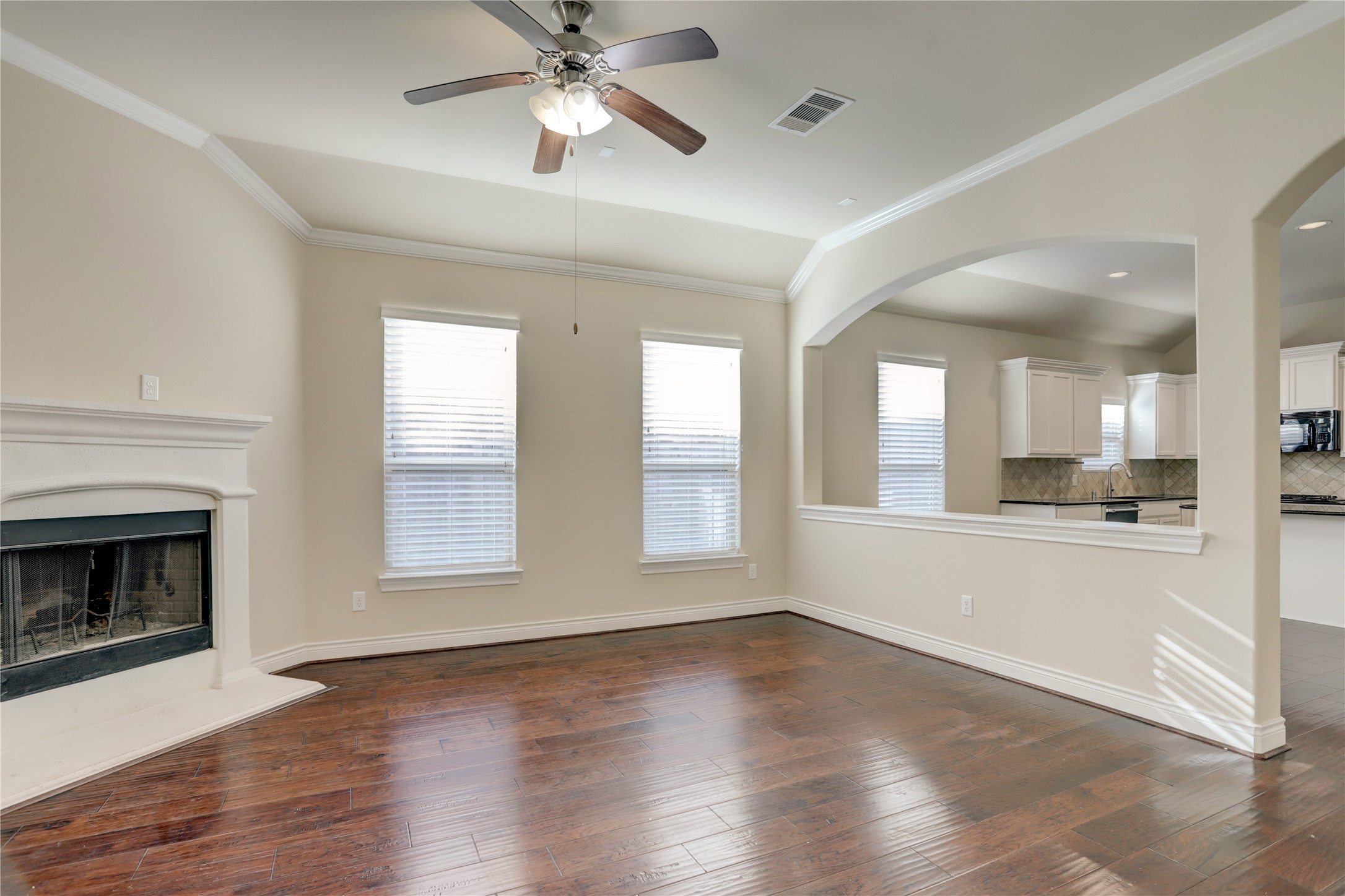 606 Sabinal Street Webster, TX 77598 - Photo 14 of 26