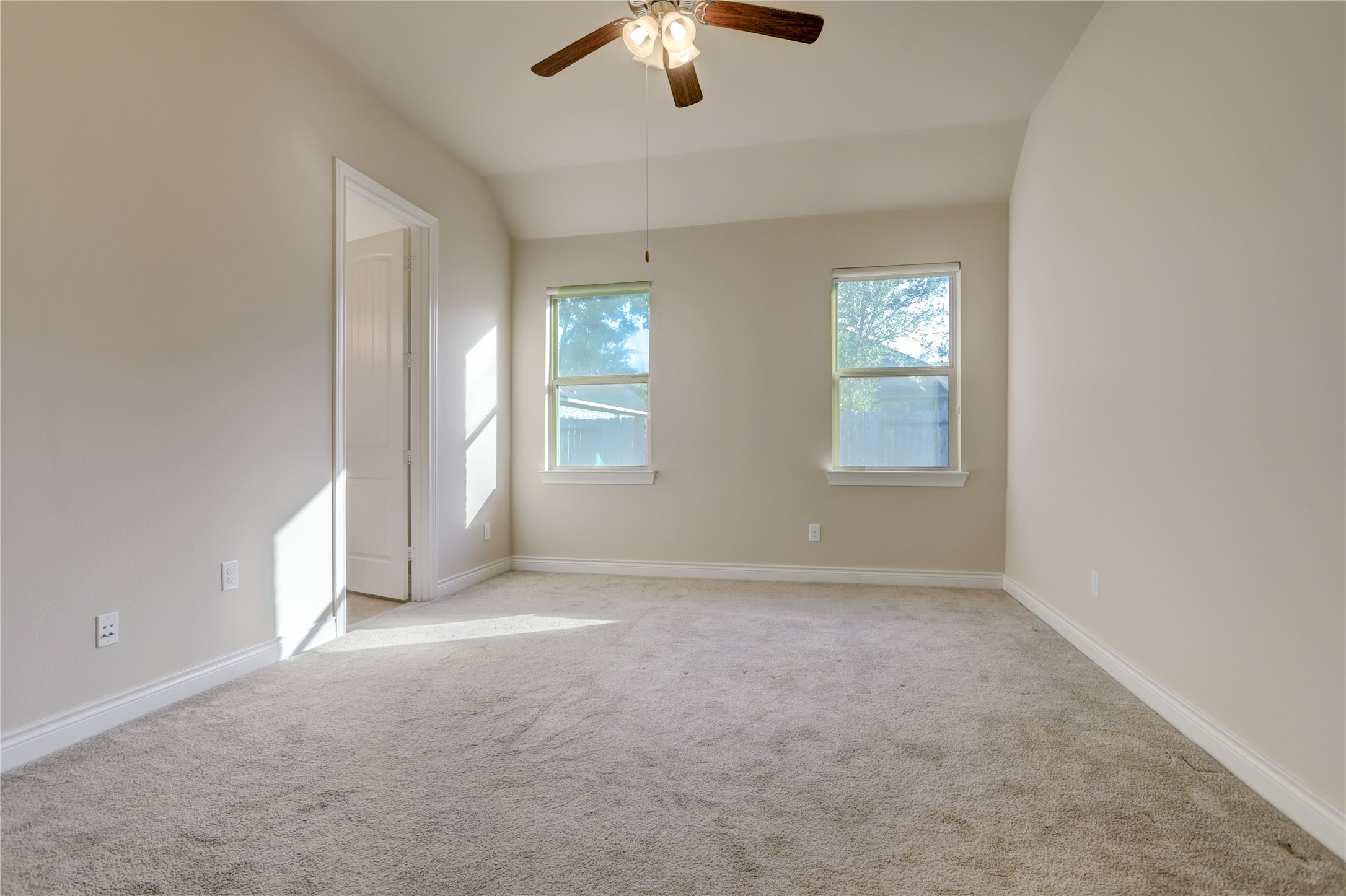 606 Sabinal Street Webster, TX 77598 - Photo 16 of 26