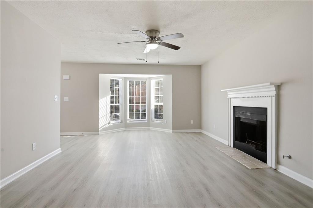 5038 Donnell Way Decatur, GA 30035 - Photo 10 of 36 Gallery Image 10