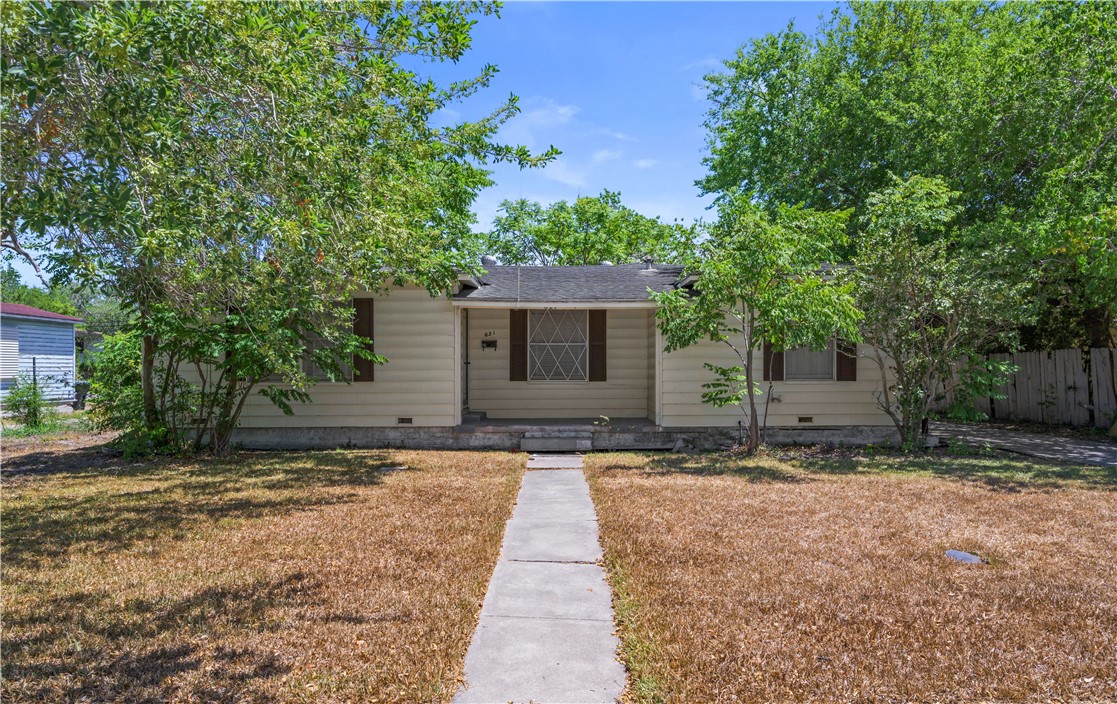 621 Indiana Avenue, Corpus Christi, TX 78404 Compass