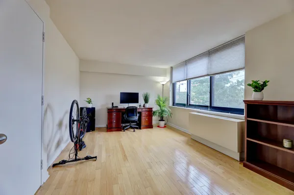 $775,000 | 700 Grove Street, Unit 3Q, Jersey City, NJ 07310