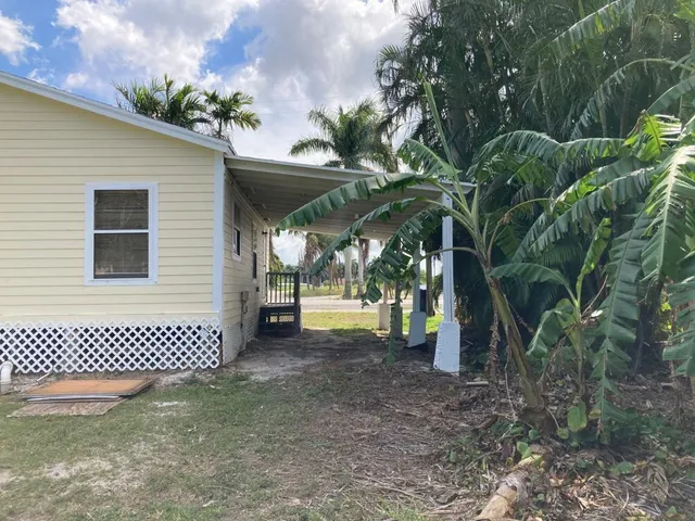 $1,475 | 179 South Barfield Highway, Unit 1, Pahokee, FL 33476