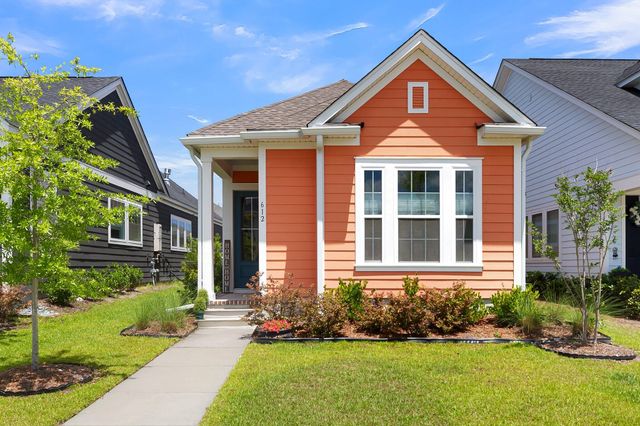 $360,000 | 612 Blueway Avenue, Summerville, SC 29486