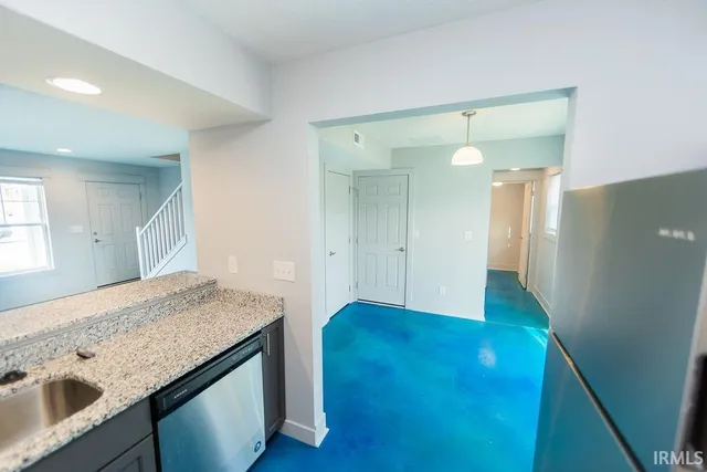 $2,000 | 1150 West Rangeview Circle, Bloomington, IN 47403