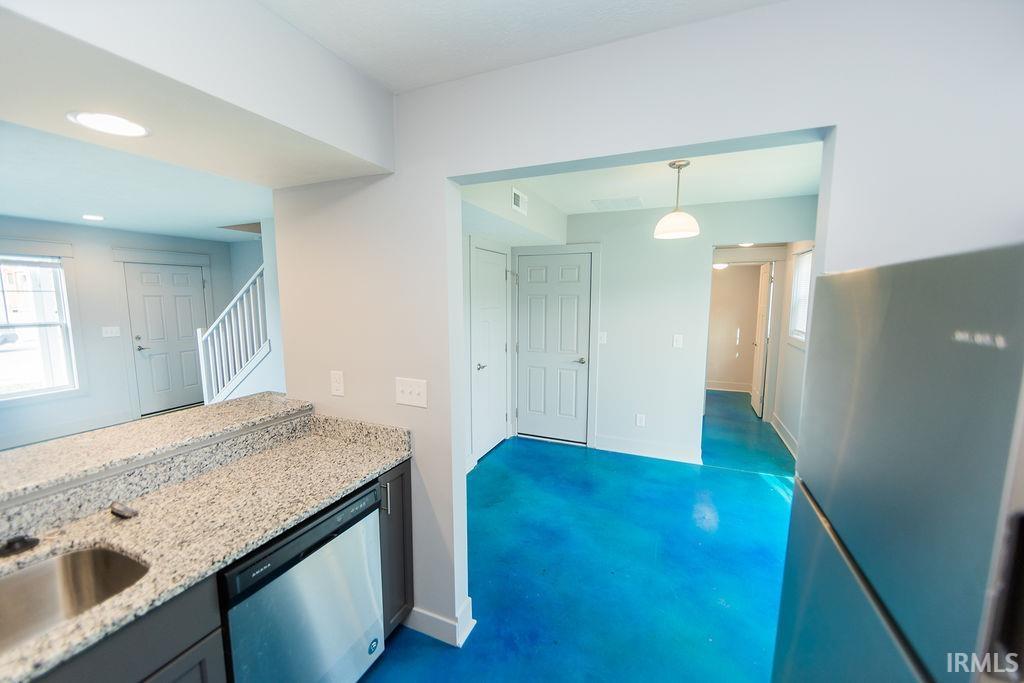 1150 West Rangeview Circle Bloomington, IN 47403 - Photo 8 of 36