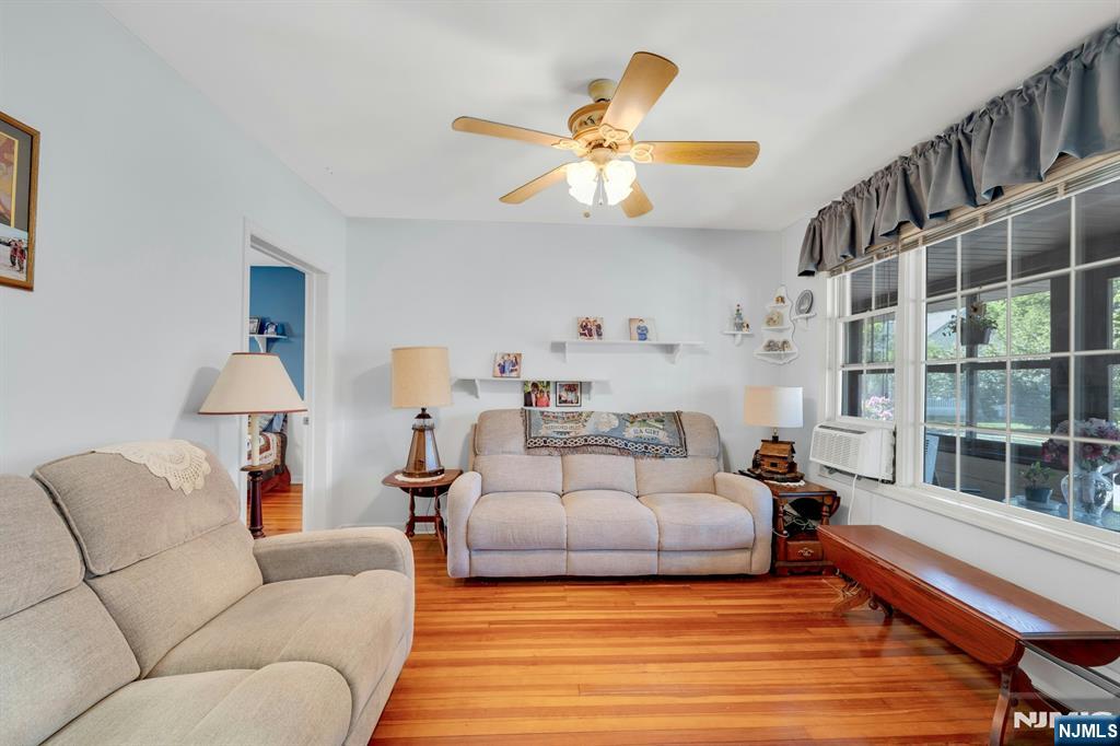 52 Terrace Avenue Rochelle Park, NJ 07662 - Photo 10 of 34