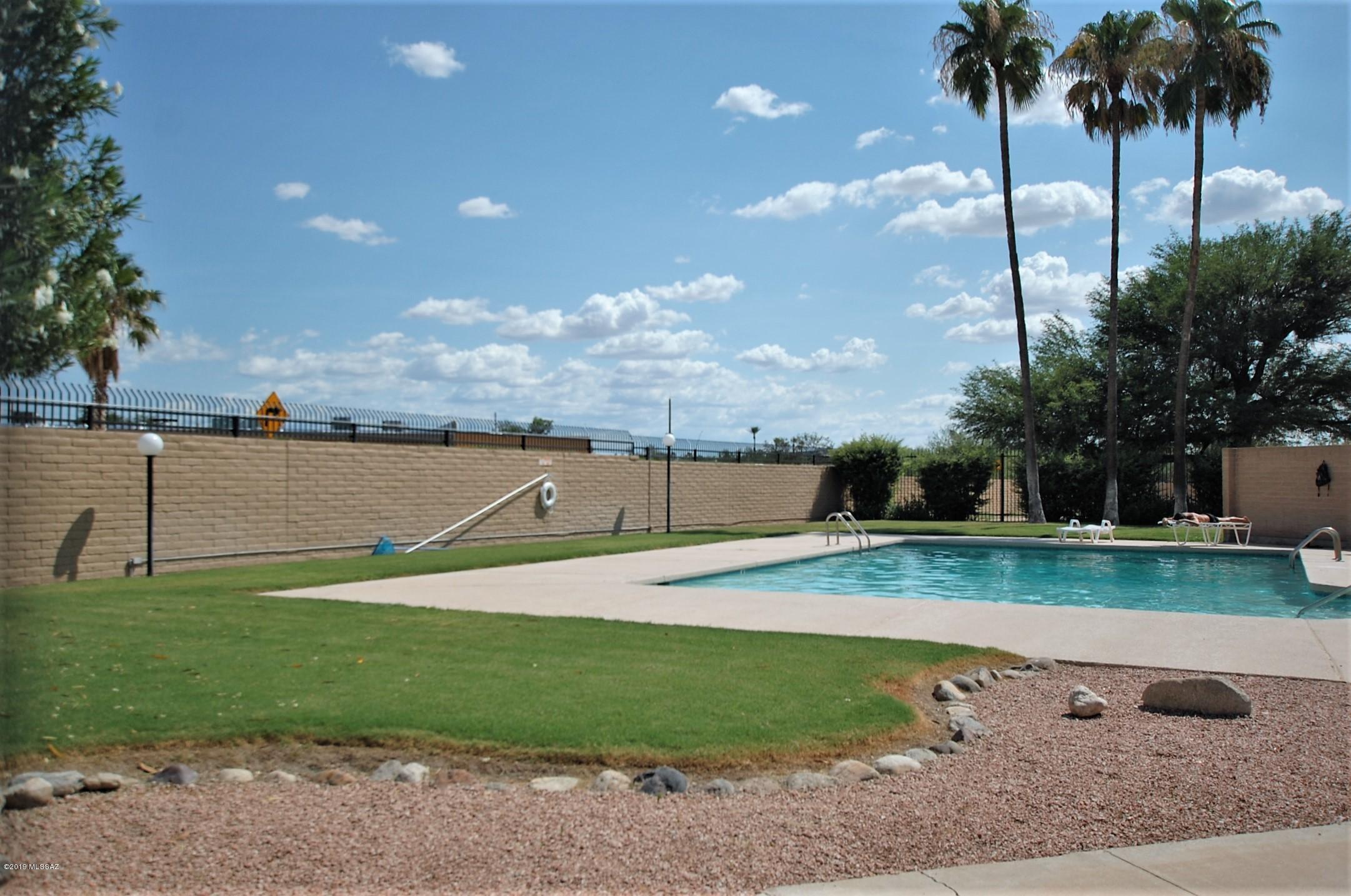 924 South Pantano Road Tucson, AZ 85710 - Photo 25 of 25 Gallery Image 25