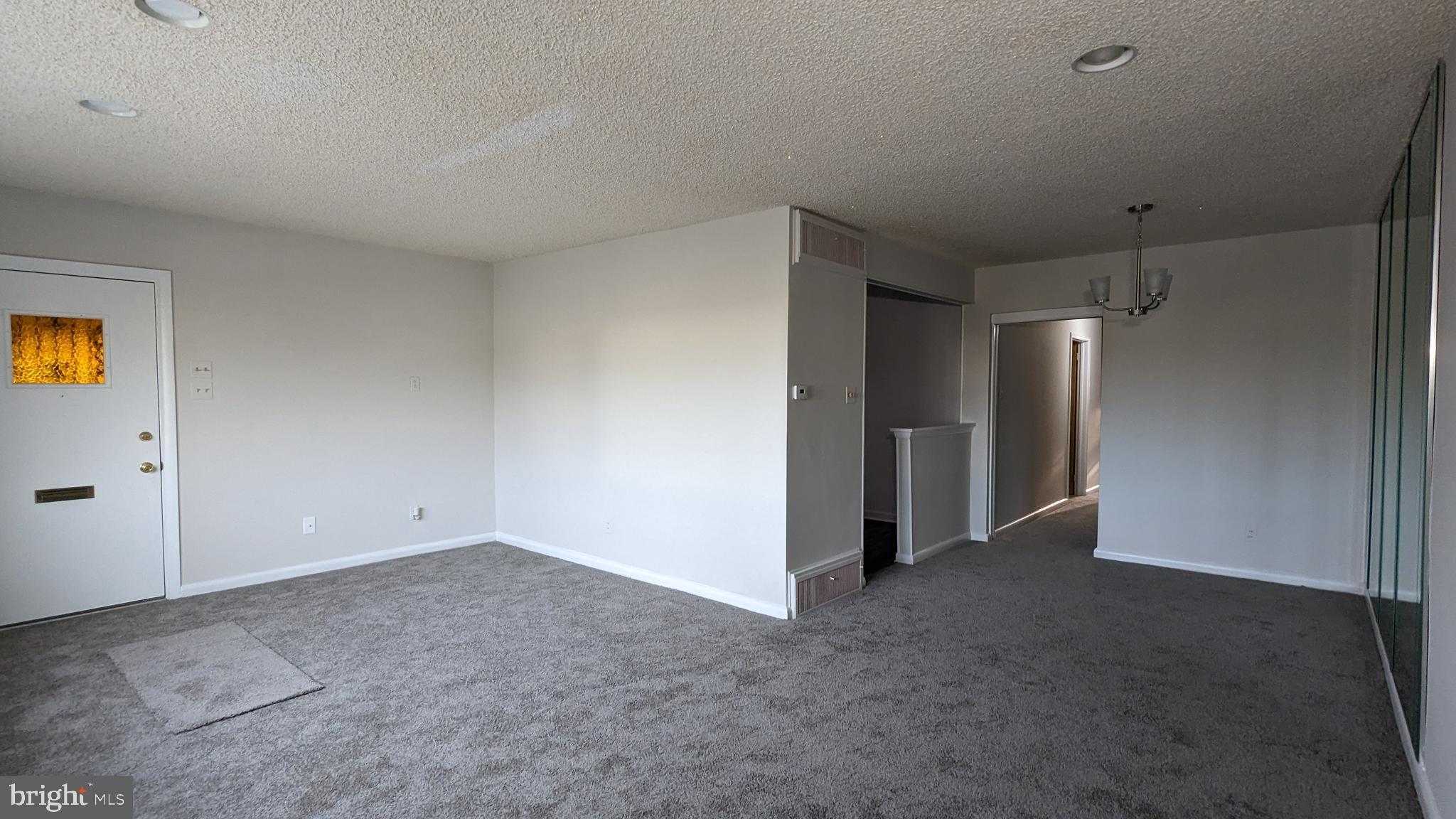 1144 Medway Road Philadelphia, PA 19115 - Photo 4 of 33