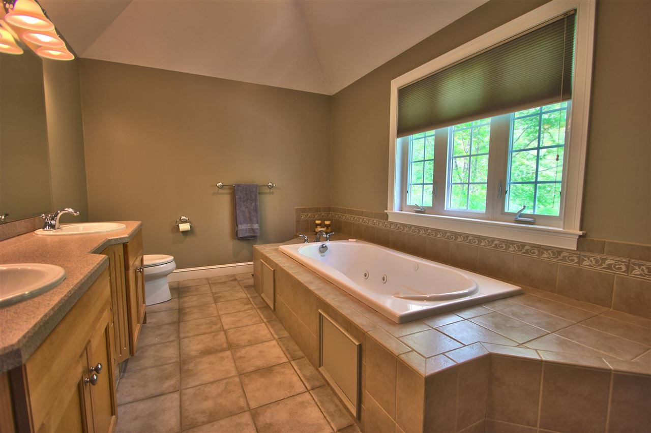 6 Moccasin Path Atkinson, NH 03811 - Photo 18 of 25