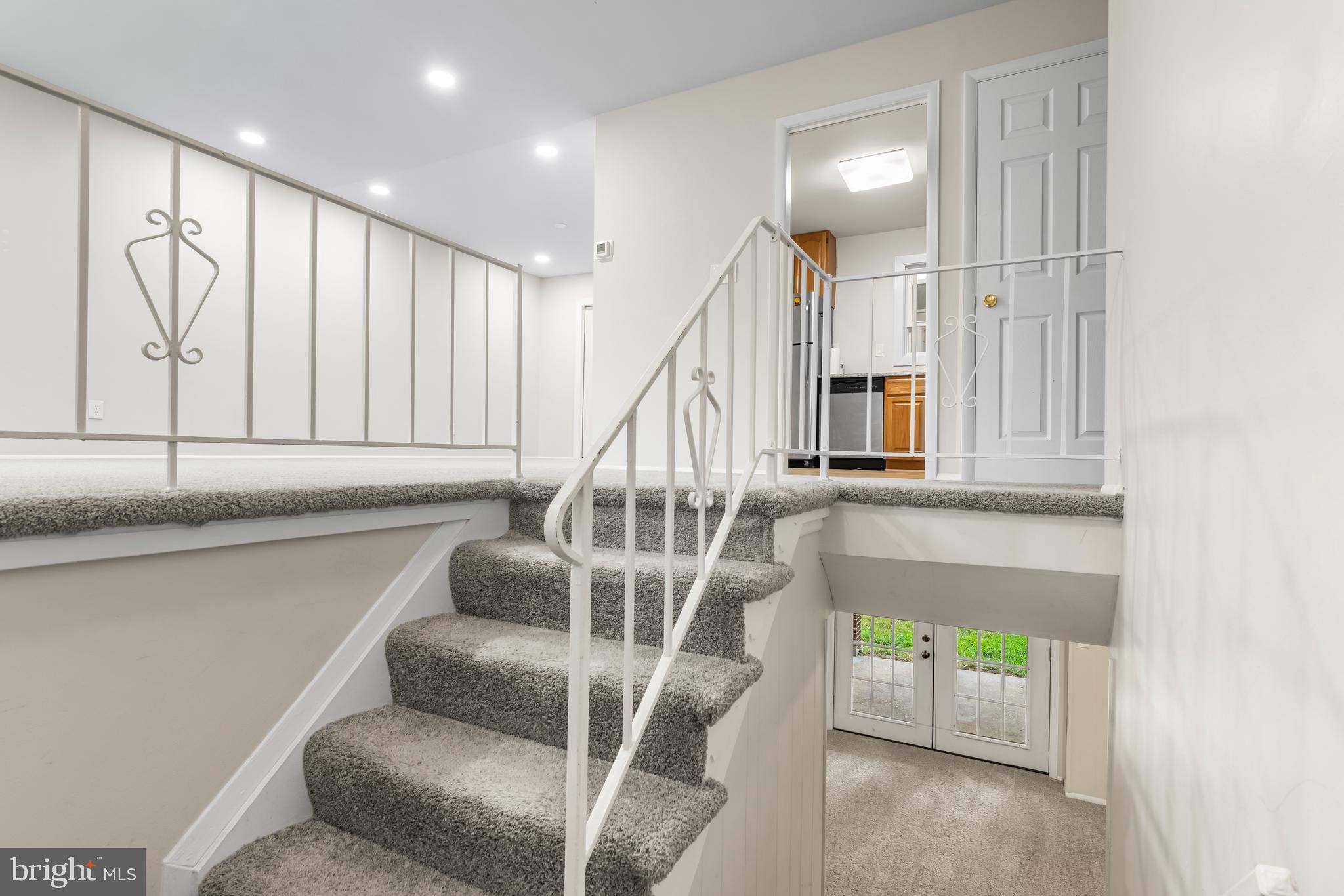 126 Doncaster Road Joppa, MD 21085 - Photo 3 of 23 a living room with furniture and a wooden floor