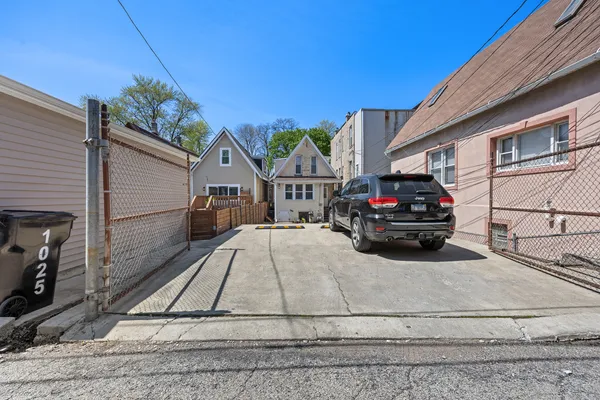 $450,000 | 1023 South Claremont Avenue, Chicago, IL 60612